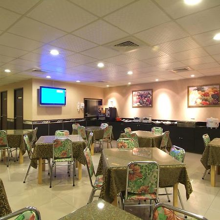 Hotel Tong Bing Express à Hsinchu Extérieur photo