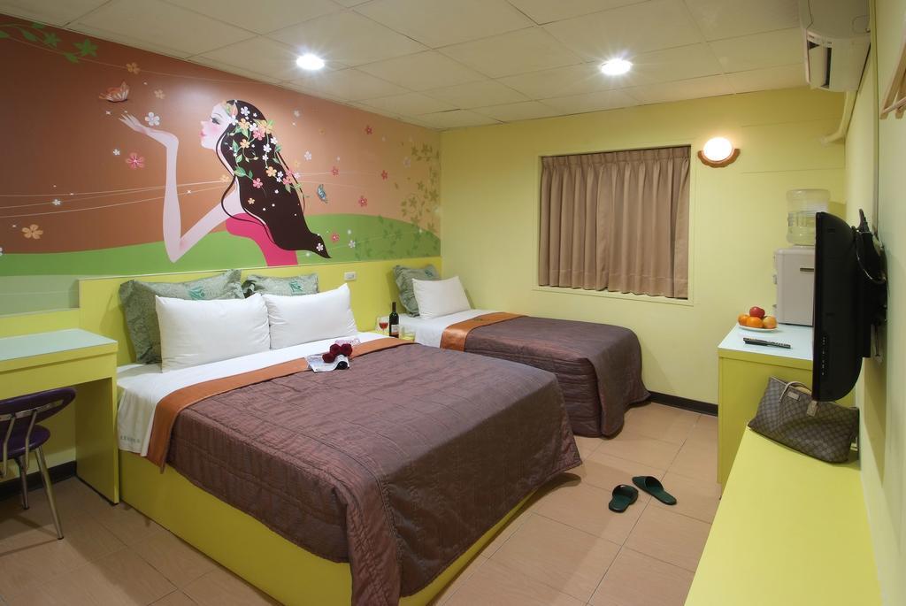 Hotel Tong Bing Express à Hsinchu Chambre photo