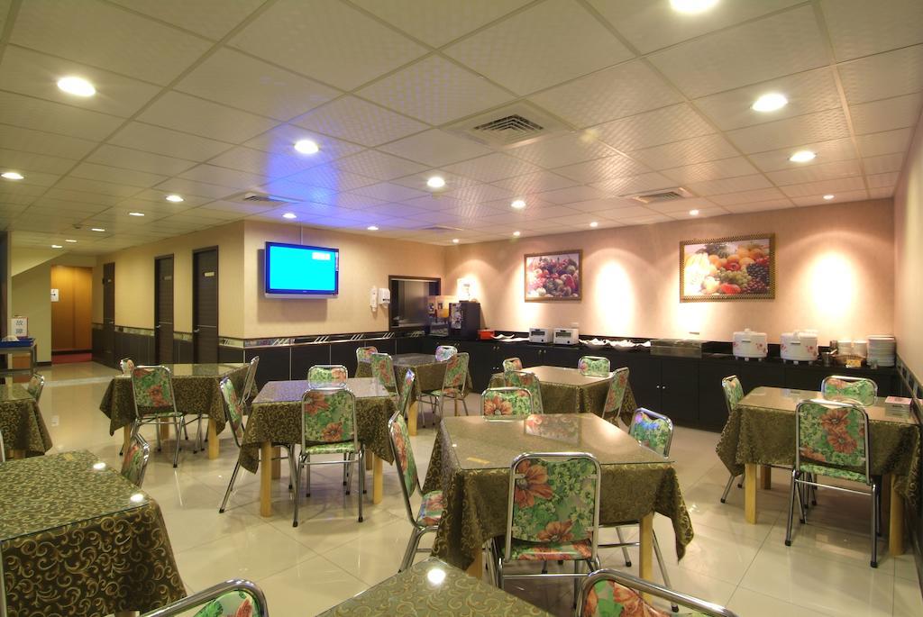 Hotel Tong Bing Express à Hsinchu Extérieur photo